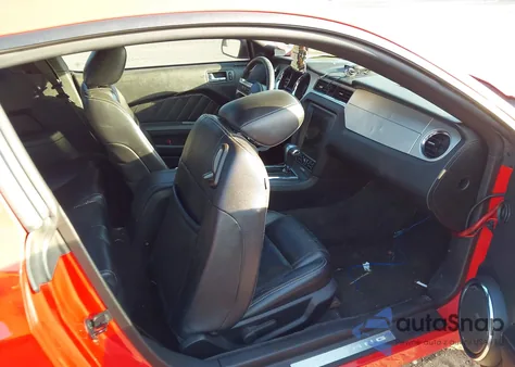 2012 Ford Mustang V6 Premium z USA, uszkodzony, nr VIN 1ZVBP8AM2C5232916